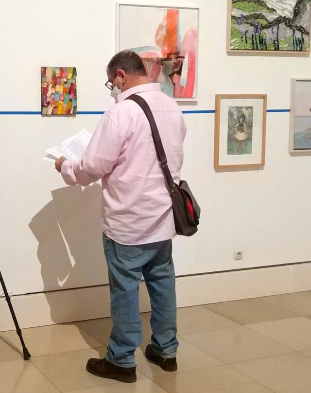 Eine kleine Arbeit von mir ist aktuell zu sehen in der Ausstellung
ALLES IMMER JETZT 
BBK-Mitglieder stellen aus 2022
08. Dezember 2022 - 14. Januar 2023
GALERIE DER KÜNSTLER*INNEN
Maximilianstraße 42, 80538 München
Öffnungszeiten: Mi, Fr - So: 11 - 18 Uhr, Do: 13 - 20 Uhr

#bbk #galeriederkünstlermünchen #jahresausstellung #mitgliederausstellung